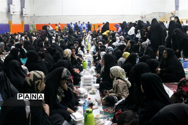 طرح اکرام ایتام در ورزشگاه ثامن الائمه ناحیه ۵ مشهد مقدس