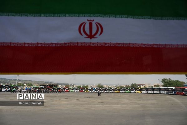 رونمایی از ۴۰ دستگاه اتوبوس شرکت واحد