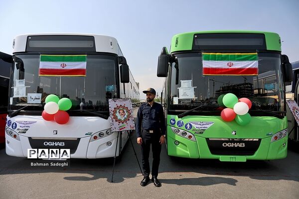 رونمایی از ۴۰ دستگاه اتوبوس شرکت واحد