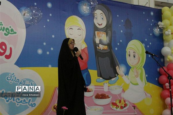 جشن بزرگ  ۱۰ هزار نفری دختران روزه اولی در تبریز -۲