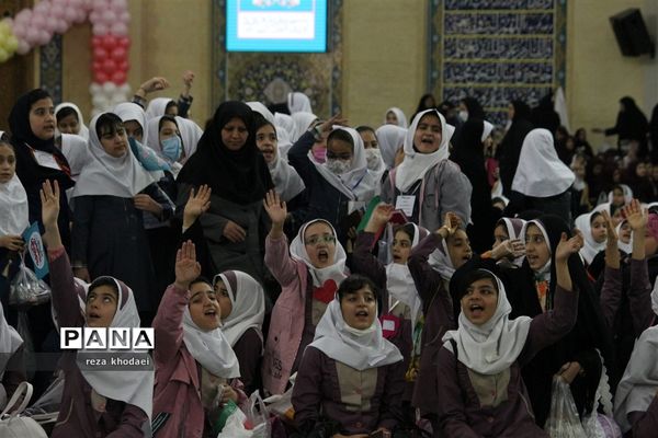 جشن بزرگ  ۱۰ هزار نفری دختران روزه اولی در تبریز -۲