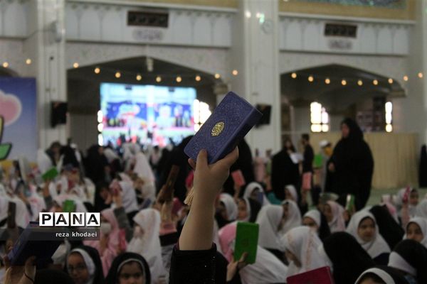 جشن بزرگ  ۱۰ هزار نفری دختران روزه اولی در تبریز -۲