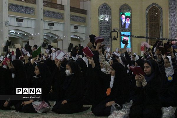 جشن بزرگ  ۱۰ هزار نفری دختران روزه اولی در تبریز -۲