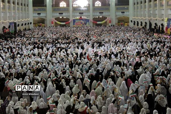 جشن بزرگ  ۱۰ هزار نفری دختران روزه اولی در تبریز -۲