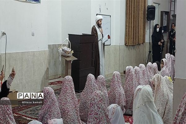 برگزاری افطاری روزه اولی‌ها در آموزشگاه شقایق‌ها صفادشت