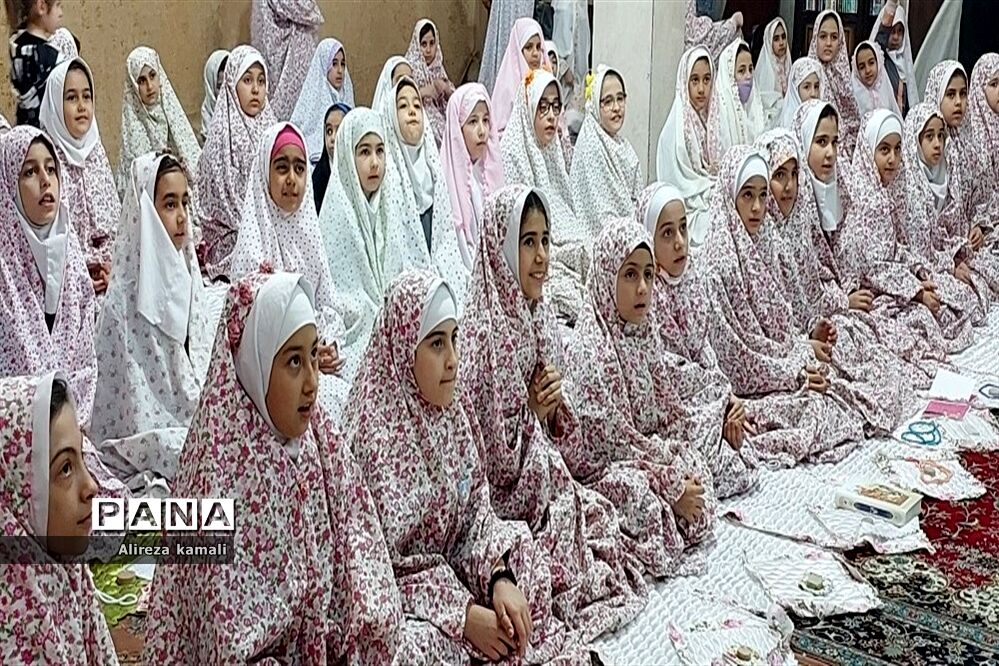 برگزاری افطاری روزه اولی‌ها در آموزشگاه شقایق‌ها صفادشت