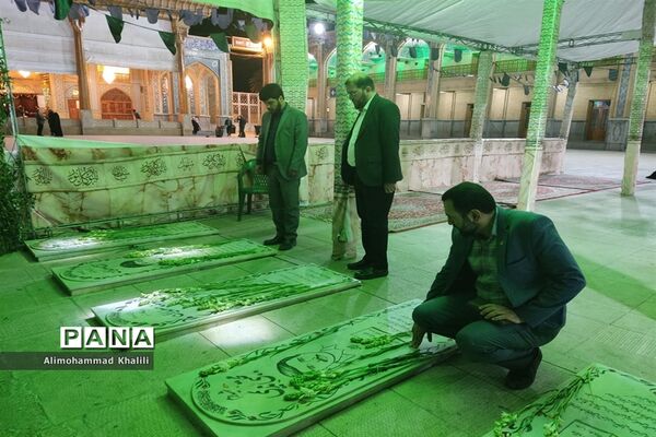 تجدید میثاق روسای سازمان دانش‌آموزی 3 شهر مقدس(مشهد،قم و شیراز) با شهدای دانش‌آموز شاهچراغ (ع)