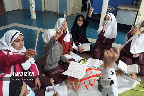 محفل انس با قرآن در دبستان حضرت زهرا(س)۲  رودهن در ماه رمضان