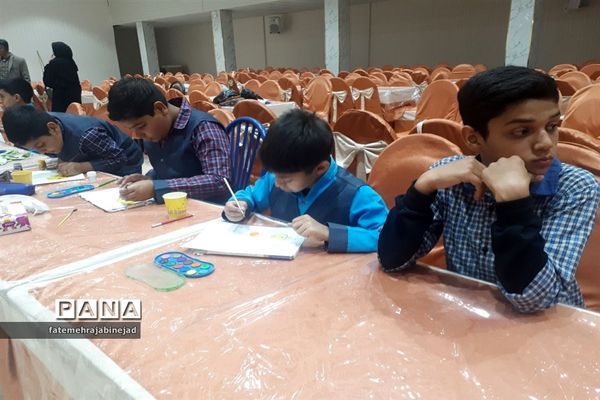 برگزاری جشنواره هنرهای تجسمی ویژه پسران ابرکوهی