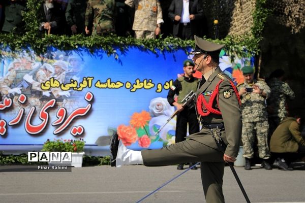 مراسم رژه روز ارتش در تبریز