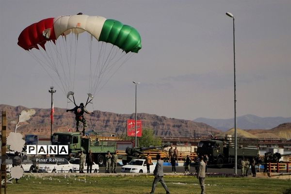 مراسم رژه روز ارتش در تبریز