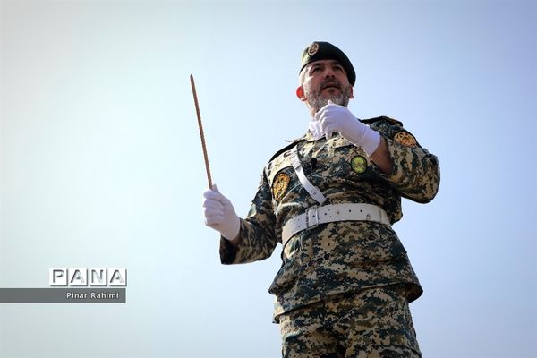 مراسم رژه روز ارتش در تبریز