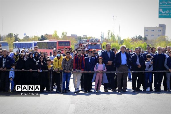 مراسم رژه روز ارتش در تبریز