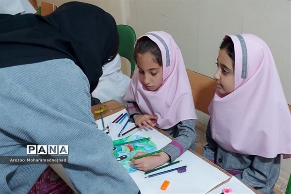 مسابقه نقاشی زمین پاک در پژوهش‌سرای باقرالعلوم قرچک