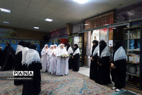 برگزاری محفل انس با قرآن کریم