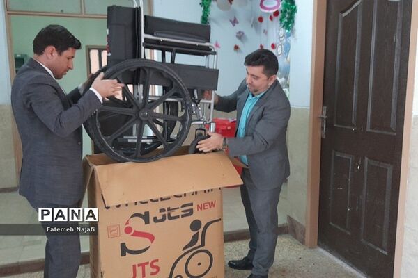 طرح جمع‌آوری درب بطری در دبستان شهید عابدین‌زاده بهارستان‌دو