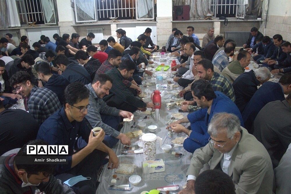 سمپادی‌های سمنان مهمان سفره الهی
