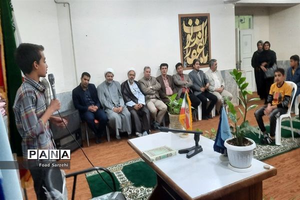 برگزاری مراسم جشن تکلیف دانش‌آموزان پایه هشتم دبیرستان تیزهوشان در شهرستان تربت جام