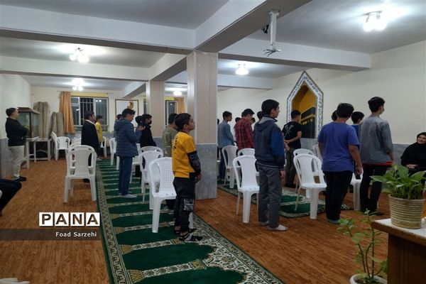 برگزاری مراسم جشن تکلیف دانش‌آموزان پایه هشتم دبیرستان تیزهوشان در شهرستان تربت جام