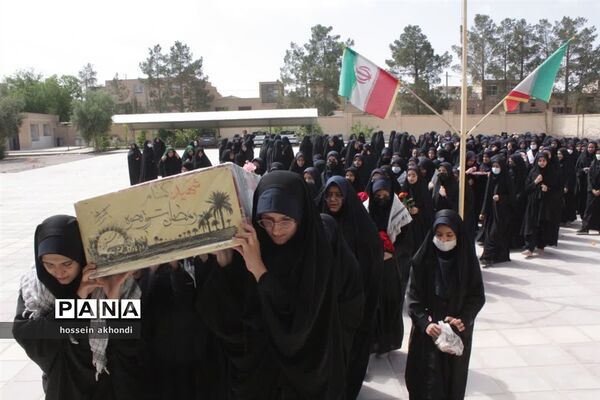 میزبانی باشکوه مدارس شهرستان میبد از شهید گمنام