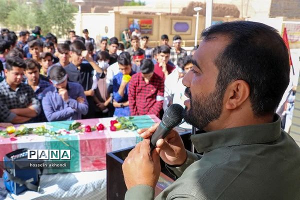 میزبانی باشکوه مدارس شهرستان میبد از شهید گمنام