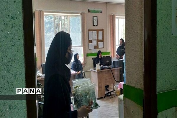 ویژه برنامه‌های دلنشین و پرمحتوا ویژه ماه مبارک رمضان در دبیرستان شرافت ساوجبلاغ