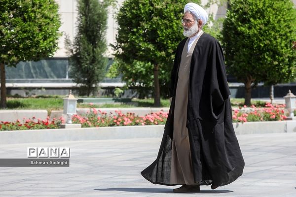 حاشیه جلسه هیات دولت -30 فروردین