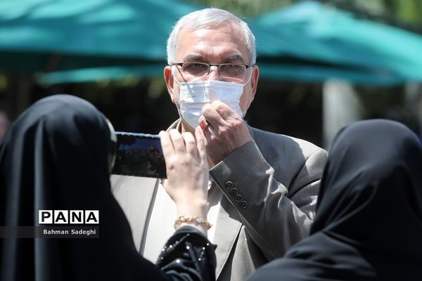 حاشیه جلسه هیات دولت -30 فروردین