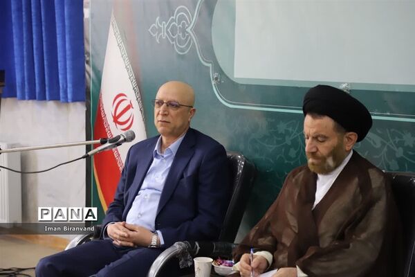 دیدار وزیر علوم، تحقیقات و فناوری با نماینده ولی فقیه در استان