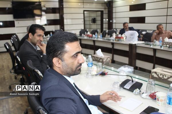 جلسه شناسایی و معرفی جلوه‌های ویژه معلمی و زیست بوم جدید آموزش و پرورش استان بوشهر