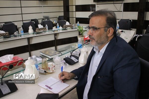 جلسه شناسایی و معرفی جلوه‌های ویژه معلمی و زیست بوم جدید آموزش و پرورش استان بوشهر