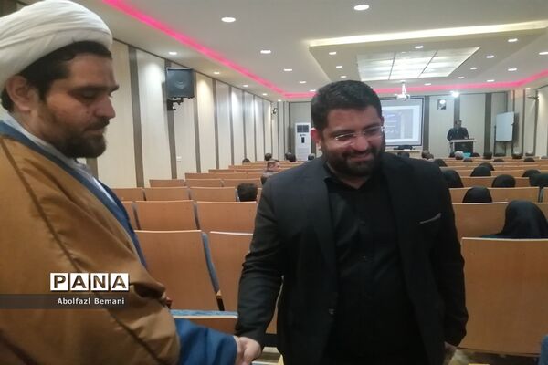 آیین معرفی معاون جدید آموزش ابتدایی ناحیه یک قم