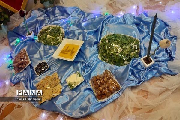 برگزاری ضیافت افطاری در دبیرستان شاهد‌ کوثر شهرستان رباط‌کریم