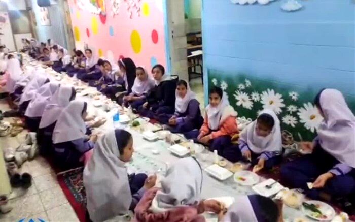 ماه بندگی، پلکانی به سمت خدا / فیلم