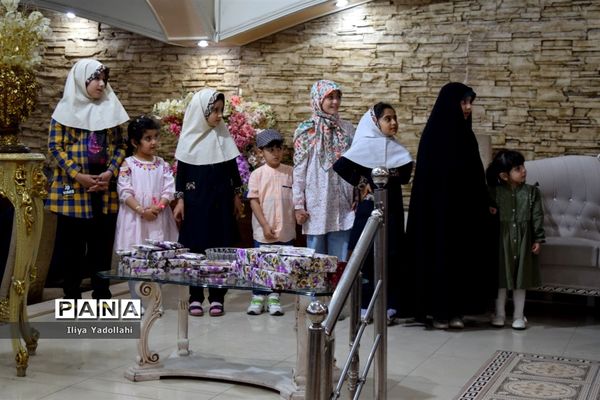 ضیافت افطاری صمیمانه کارمندان اداره آموزش و پرورش منطقه ۱۴