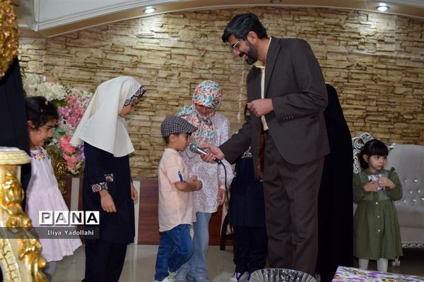 ضیافت افطاری صمیمانه کارمندان اداره آموزش و پرورش منطقه ۱۴