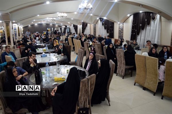 ضیافت افطاری صمیمانه کارمندان اداره آموزش و پرورش منطقه ۱۴