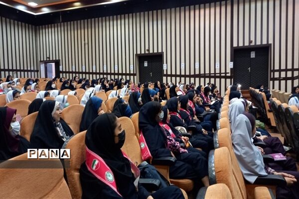 برگزاری همایش رهبران جوان سازمان دانش‌آموزی ناحیه ۳ کرج