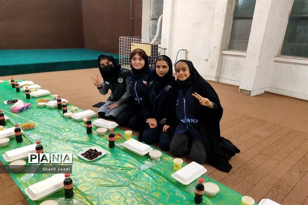 دورهمی دانش‌آموز خبرنگاران پانا فارس و ضیافت افطار