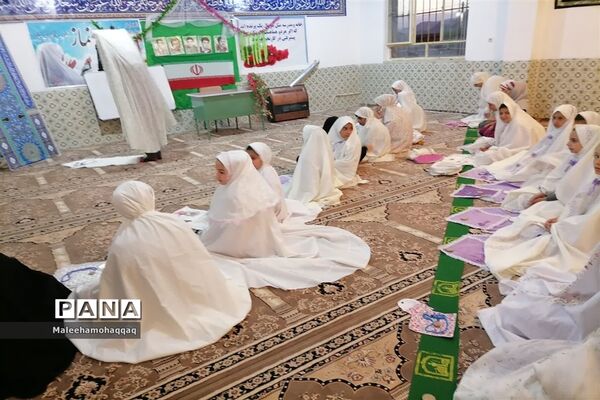 ضیافت افطاری در دبستان عفت ابرکوه