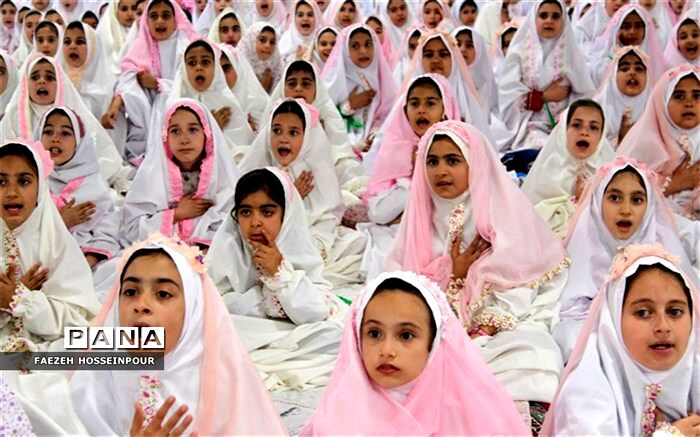 جشن بزرگ روزه اولی‌ها در ناحیه دو بهارستان، به روایت دانش‌آموزان روزه‌اولی/فیلم