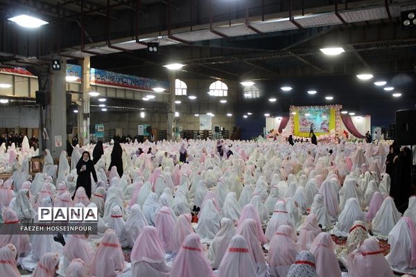 جشن بزرگ ۱۶۰۰ نفره روزه اولی‌ها در بهارستان‌دو