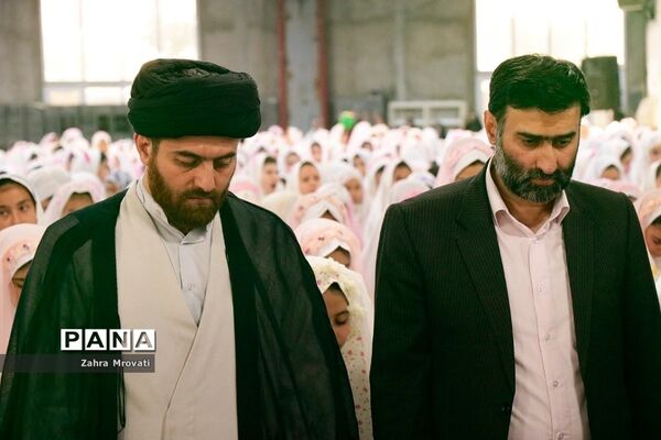 جشن بزرگ ۱۶۰۰ نفره روزه اولی‌ها در بهارستان‌دو