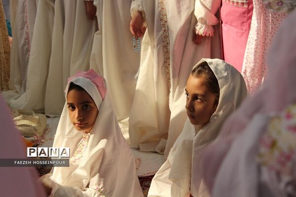جشن بزرگ ۱۶۰۰ نفره روزه اولی‌ها در بهارستان‌دو