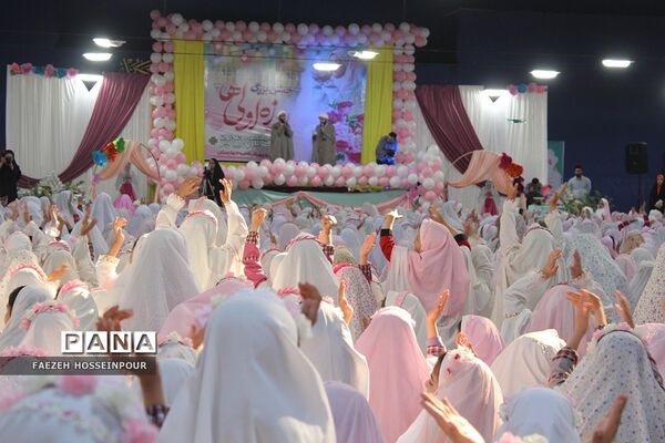 جشن بزرگ ۱۶۰۰ نفره روزه اولی‌ها در بهارستان‌دو