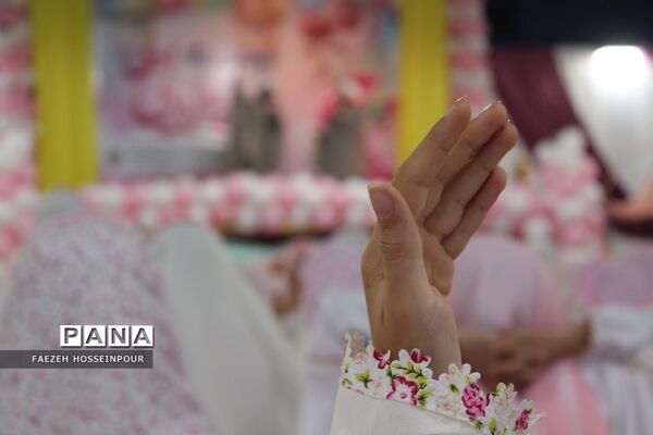 جشن بزرگ ۱۶۰۰ نفره روزه اولی‌ها در بهارستان‌دو