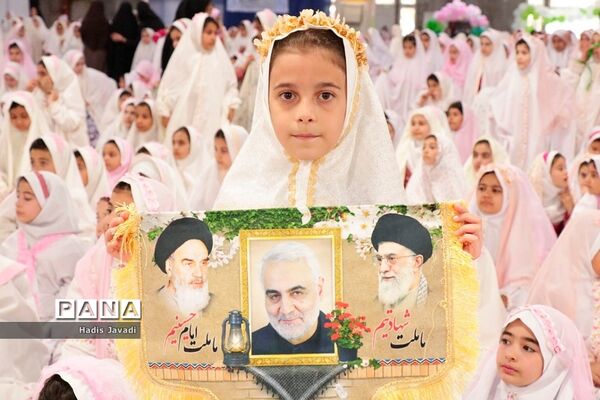 جشن بزرگ ۱۶۰۰ نفره روزه اولی‌ها در بهارستان‌دو