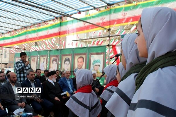 آیین خشت‌گذاری ۱۰ مدرسه در بهارستان 2