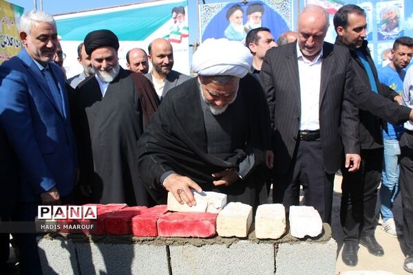 آیین خشت‌گذاری ۱۰ مدرسه در بهارستان 2