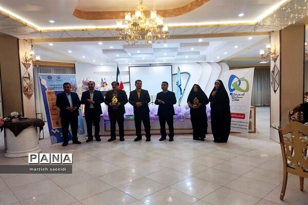 اولین جشنواره زبان انگلیسی ویژه دانش آموزان مدارس خاص